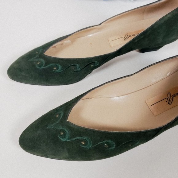 size 7.0 vintage green suede shoes - Picture 6 of 6